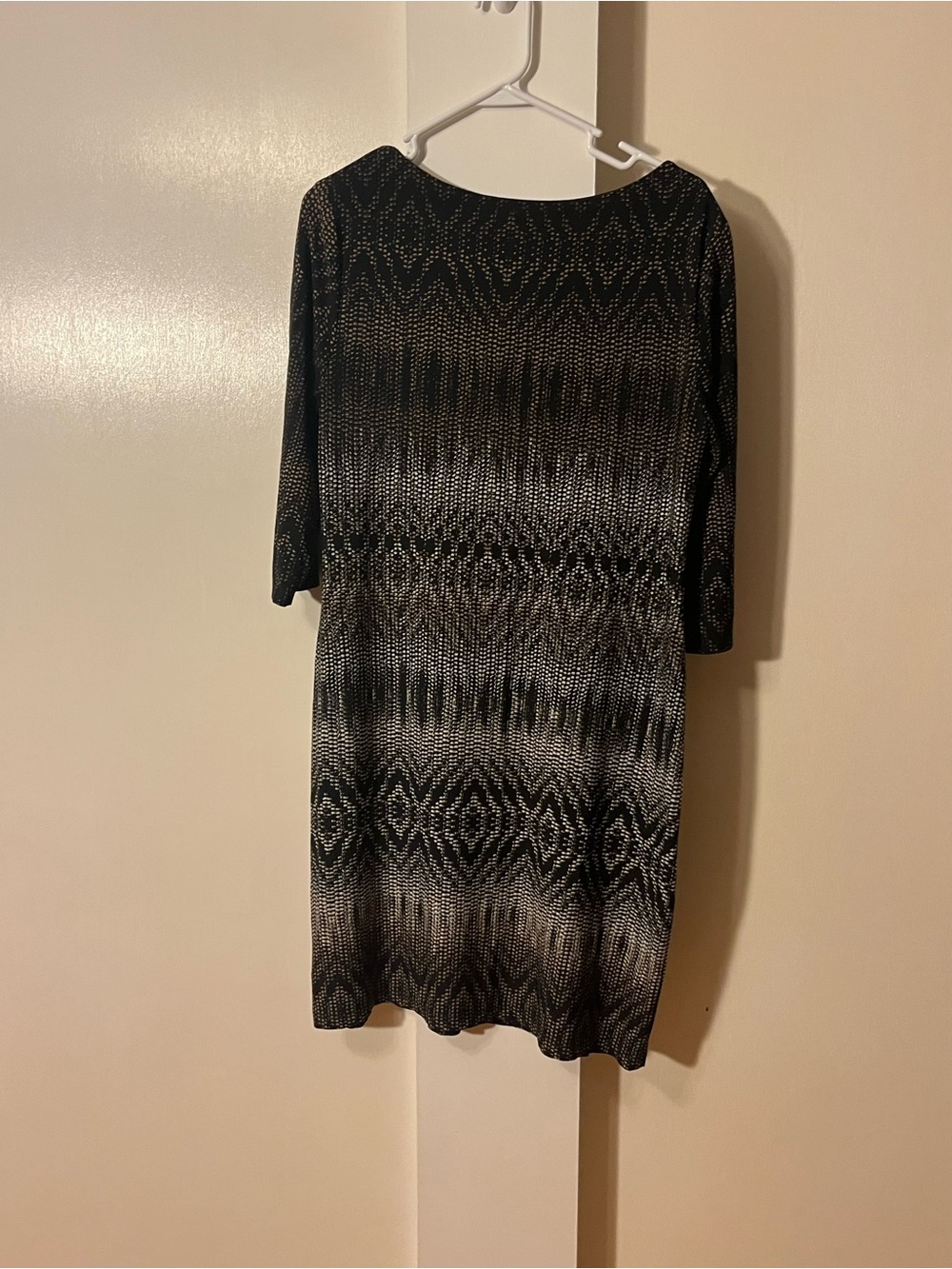 connected apparel Black & White Patterned Keyhole Long Sleeve Dress - Picture 2 of 3
